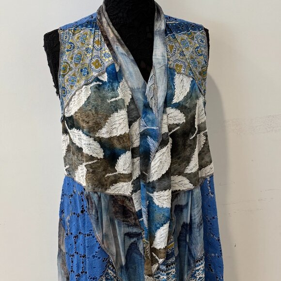 Bohemian patchwork sleeveless vest in blue, white, and gold, one size - Picture 3 of 11